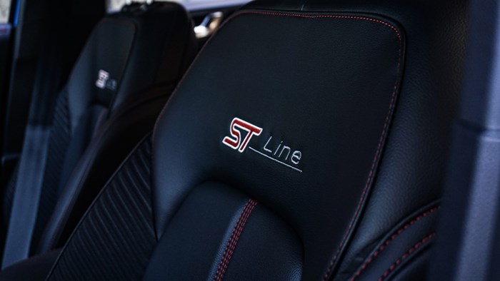 與風(fēng)為伴 試駕2022福特三廂?？怂筍T-Line