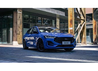 與風(fēng)為伴 試駕2022福特三廂?？怂筍T-Line