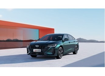 棕色內(nèi)飾+Nappa皮質(zhì)包裹，艾瑞澤8 2.0T運(yùn)動(dòng)版曝光，有豪車那味兒了