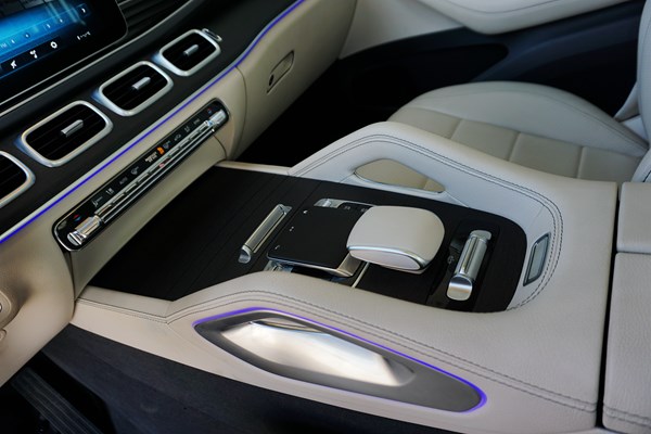 全新時代產(chǎn)物 試駕全新梅賽德斯奔馳GLE