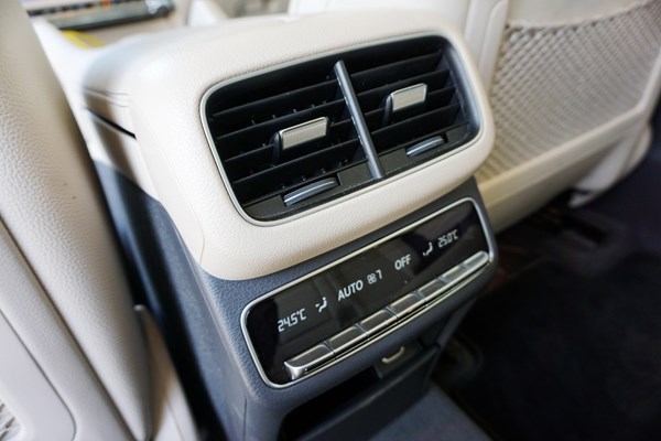 全新時代產(chǎn)物 試駕全新梅賽德斯奔馳GLE