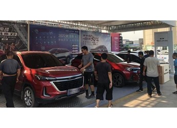 人民車(chē)市消費(fèi)節(jié)成功舉辦 北京汽車(chē)東營(yíng)熱銷(xiāo)