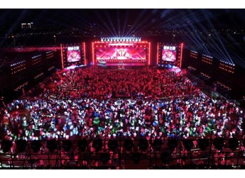 滿載驚喜，寵粉上新！紅旗粉絲盛典熱力開(kāi)場(chǎng)