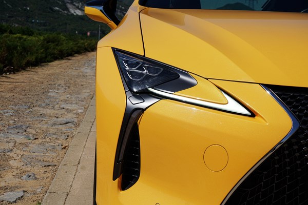 東方跑車之藝術(shù)品 試駕雷克薩斯LC500h