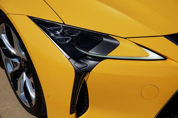 東方跑車之藝術(shù)品 試駕雷克薩斯LC500h