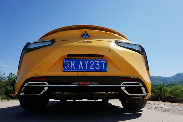 東方跑車之藝術(shù)品 試駕雷克薩斯LC500h