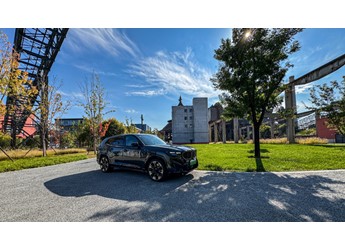 只做焦點 2025款寶馬旗艦級混動SUV XM Label