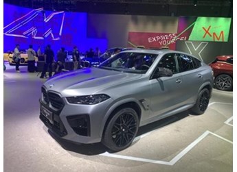 新款寶馬X6 M首發(fā)亮相 搭載4.4T V8發(fā)動機(jī) 全新內(nèi)飾設(shè)計