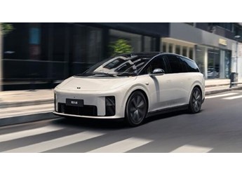 理想聽勸i8大調(diào)整 取消Pro和Ultra僅保留Max：并降1萬(wàn)元 封面圖