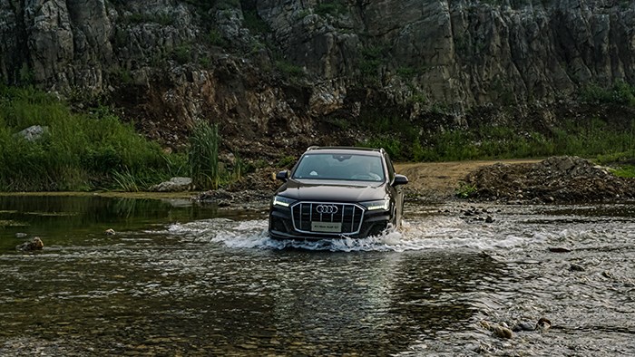 運(yùn)動加科技 全新奧迪Q7評測 