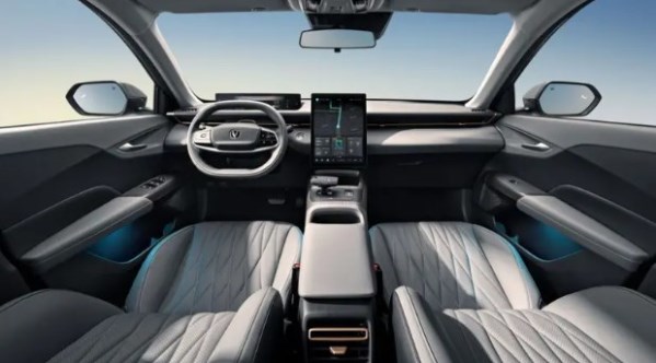 長(zhǎng)安逸達(dá)暢享版正式上市！價(jià)格太卷了 僅售7.79萬(wàn)元