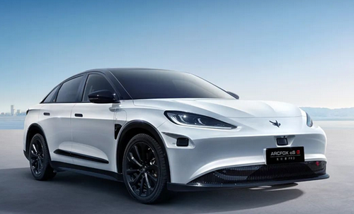 乾崑智駕限時(shí)免費(fèi)！極狐阿爾法S先行版PRO發(fā)布顯示優(yōu)惠：立減3萬