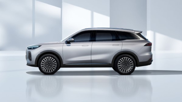 奇瑞瑞虎8L外觀設(shè)計(jì)首曝！尺寸比瑞虎8 PLUS還大