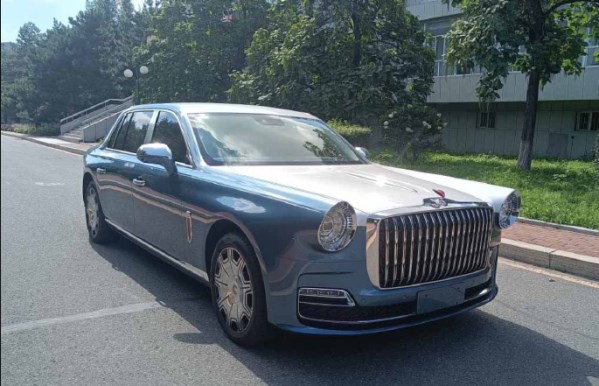 全新紅旗L5轎車曝光！老爺車造型 搭載4.0T V8發(fā)動(dòng)機(jī)