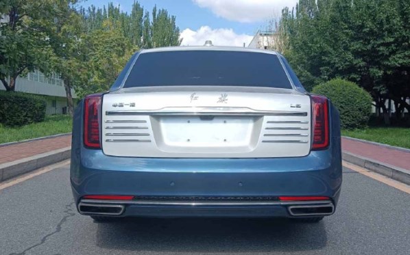 全新紅旗L5轎車曝光！老爺車造型 搭載4.0T V8發(fā)動(dòng)機(jī)