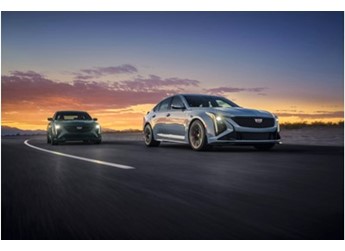 起售價(jià)大漲約6.6萬元！2025款凱迪拉克CT5在美上市