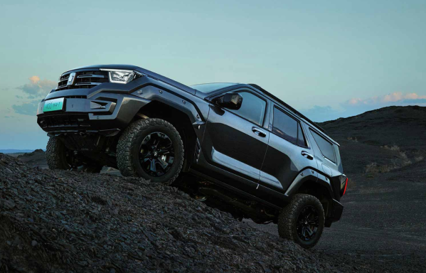 2024款坦克400 Hi4-T試駕：武能越野文能持家